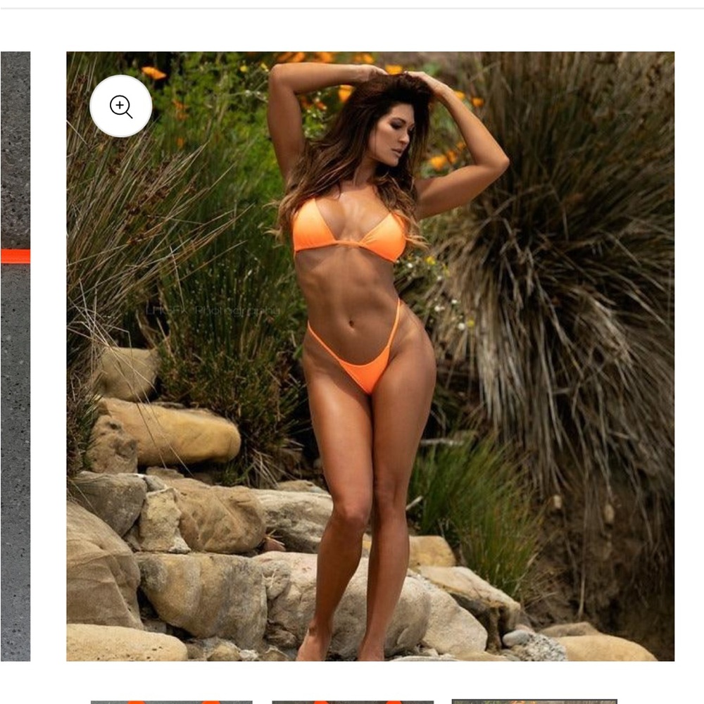 Kristen Lonie Bikini - Picture 6 of 8